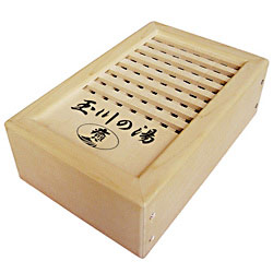 青森ヒバ製の木箱ケース